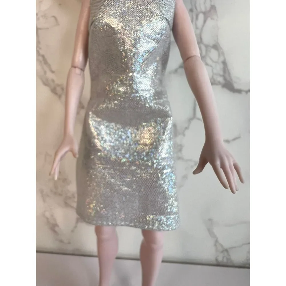 Hotel Transylvania Mavis Doll 2017 – Silver Dress, Bendable Arms & Legs 10